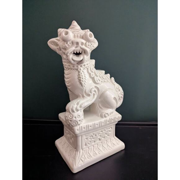 Vintage Italy Ceramic Blanc de Chine Foo Dog! - Picture 2 of 12